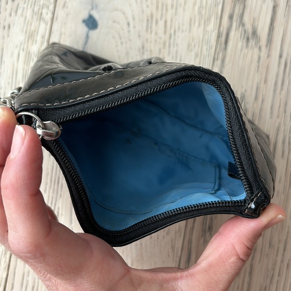 Coach clutch/wristlet - Picture 3 of 3